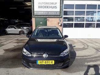 Volkswagen Golf  picture 1