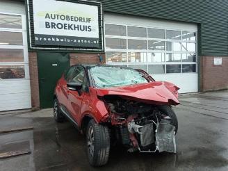 Salvage car Renault Captur  2018/2