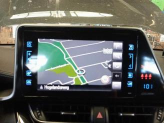 Toyota C-HR C-HR (X1,X5), SUV, 2016 1.8 16V Hybrid picture 28