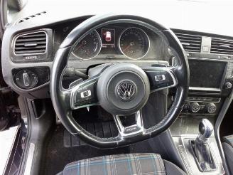 Volkswagen Golf  picture 12