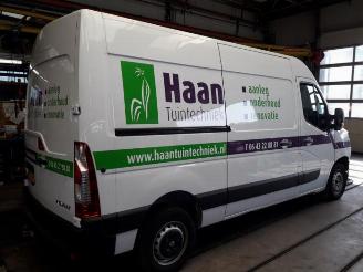 Damaged car Renault Master Master III (MA/MB/MC/MD/MH/MF/MG/MH), Van, 2010 2.3 dCi 135 16V FWD 2020/9