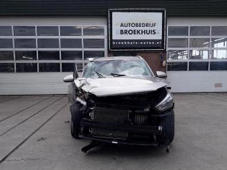 Salvage car Hyundai Tucson Tucson (TL), SUV, 2015 1.6 T-GDi 16V 2WD 2015/11