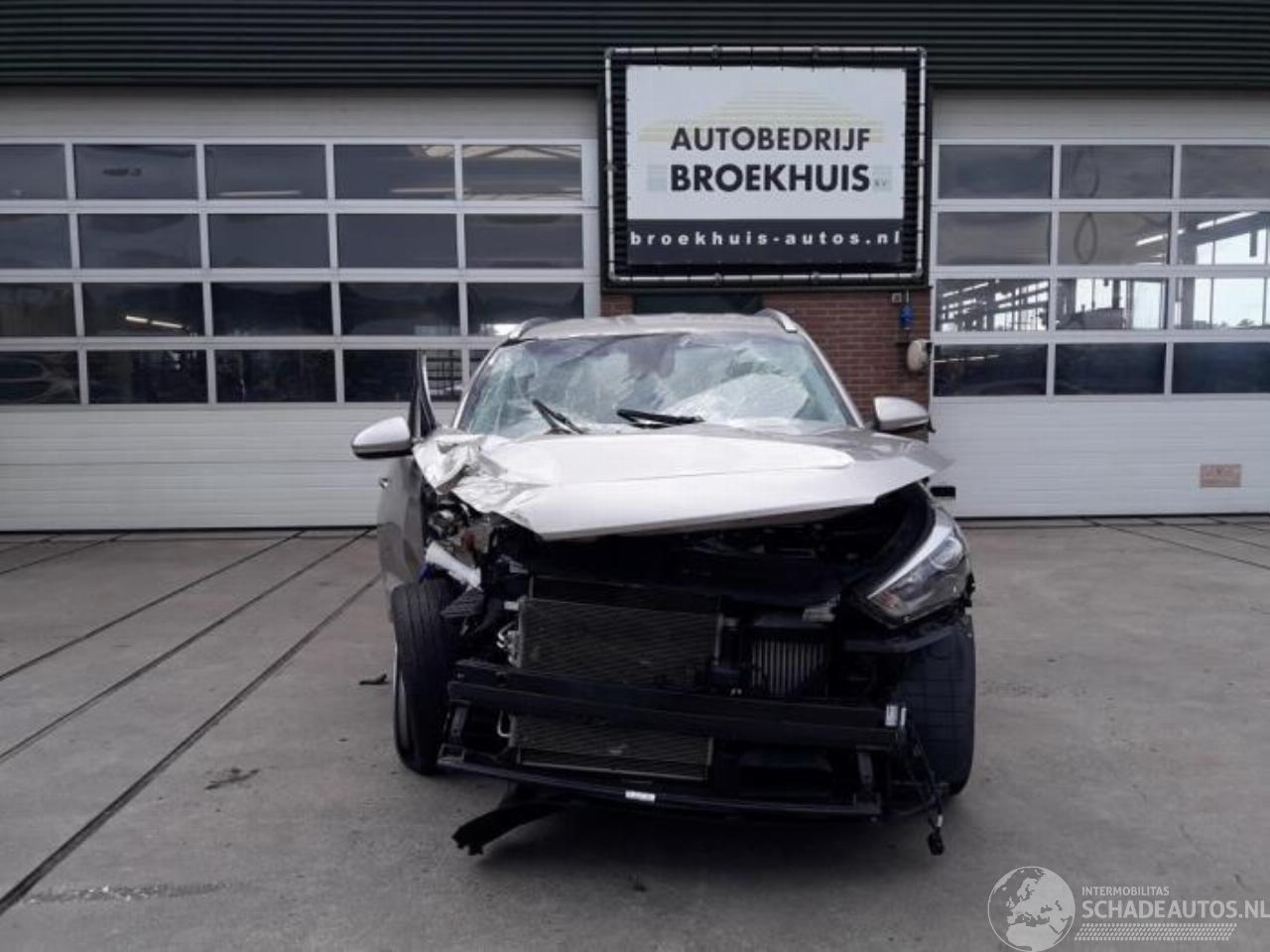 Hyundai Tucson Tucson (TL), SUV, 2015 1.6 T-GDi 16V 2WD