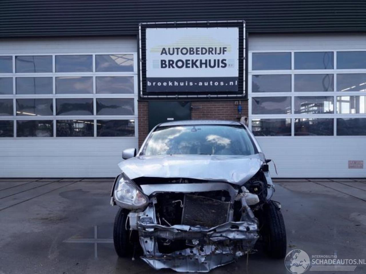 Mitsubishi Space-star Space Star (A0), Hatchback, 2012 1.0 12V