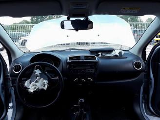 Mitsubishi Space-star Space Star (A0), Hatchback, 2012 1.0 12V picture 19