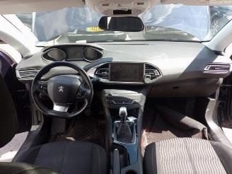 Peugeot 308 308 SW (L4/L9/LC/LJ/LR), Combi 5-drs, 2014 / 2021 1.6 BlueHDi 120 picture 24