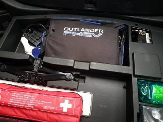 Mitsubishi Outlander Outlander (GF/GG), SUV, 2012 / 2022 2.0 16V PHEV 4x4 picture 14