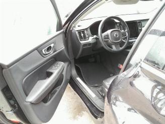 Volvo V-60 V60 II (ZW), Combi, 2018 2.0 B3 16V Mild Hybrid Geartronic picture 13