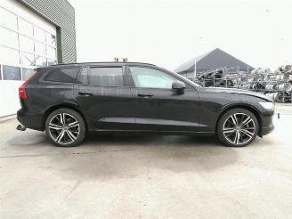 Volvo V-60 V60 II (ZW), Combi, 2018 2.0 B3 16V Mild Hybrid Geartronic picture 8