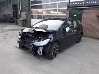 disassembly passenger cars Volkswagen ID.3 ID.3 (E11/E12), Hatchback 5-drs, 2019 First, Life, Pro 58 kWh 2020/11