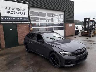 Damaged car BMW 3-serie 3 serie Touring (G21), Combi, 2019 330e xDrive 2.0 TwinPower Turbo 16V 2021/4