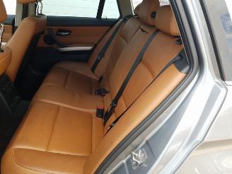 BMW 3-serie Touring 320d Efficient Dynamics Edition Luxury Line picture 17