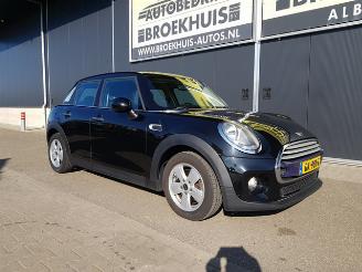 Mini Mini 1.5 Cooper Business picture 6