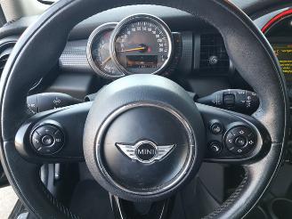 Mini Mini 1.5 Cooper Business picture 18