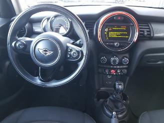 Mini Mini 1.5 Cooper Business picture 17