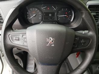 Peugeot Expert 1.5 BlueHDI 100 Standard Premium picture 17