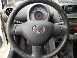 Toyota Aygo 1.0-12V Comfort picture 15