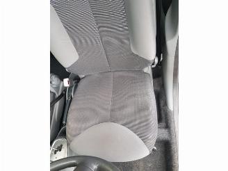 Peugeot 107 1.0-12V XS Automatic picture 25