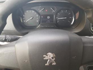 Peugeot Expert 226C 1.6 BlueHDI 95 Pro picture 14