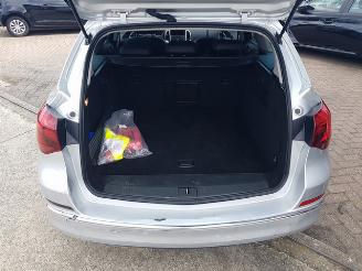 Opel Astra Sports Tourer 1.6 CDTi Cosmo picture 10