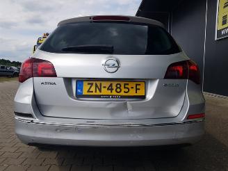 Opel Astra Sports Tourer 1.6 CDTi Cosmo picture 5