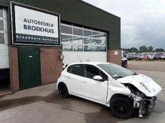 Autoverwertung Peugeot 208 208 I (CA/CC/CK/CL), Hatchback, 2012 / 2019 1.2 Vti 12V PureTech 82 2017/7