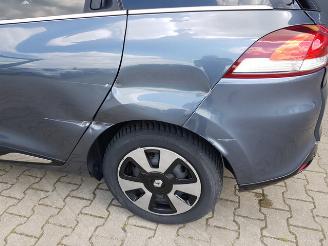 Renault Clio Estate 0.9 TCe Limited picture 11