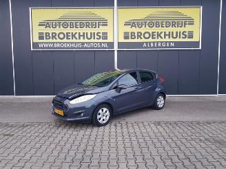 Voiture accidenté Ford Fiesta 1.6 TDCi Lease Titanium 2014/4