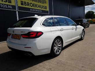 BMW 5-serie Touring 520d Business Edition Plus picture 8