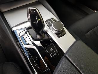 BMW 5-serie Touring 520d Business Edition Plus picture 16