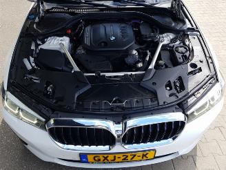 BMW 5-serie Touring 520d Business Edition Plus picture 11