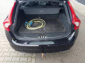 Volvo V-60 2.4 D6 AWD Plug-In Hybrid Pure Limited picture 10