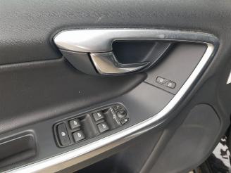 Volvo V-60 2.4 D6 AWD Plug-In Hybrid Pure Limited picture 18