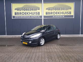 Vaurioauto  passenger cars Peugeot 207 1.4 VTi XS Pack 2007/8