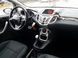 Ford Fiesta 1.25 Titanium picture 17