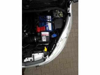 Ford Fiesta 1.25 Titanium picture 13