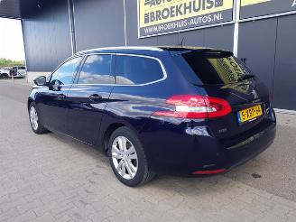 Peugeot 308 SW 1.6 BlueHDI Blue Lease Executive picture 7