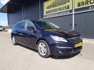 Peugeot 308 SW 1.6 BlueHDI Blue Lease Executive picture 6