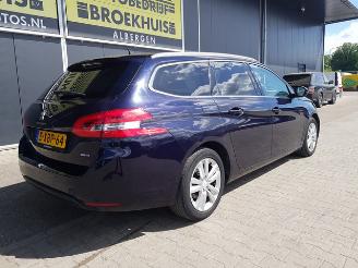 Peugeot 308 SW 1.6 BlueHDI Blue Lease Executive picture 8