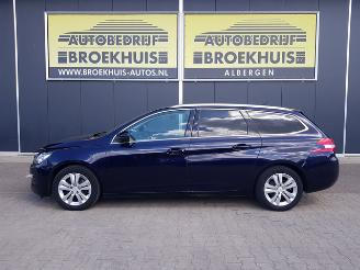 Peugeot 308 SW 1.6 BlueHDI Blue Lease Executive picture 2