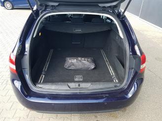 Peugeot 308 SW 1.6 BlueHDI Blue Lease Executive picture 19