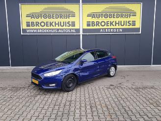 uszkodzony samochody osobowe Ford Focus 1.0 Lease Edition 2018/1