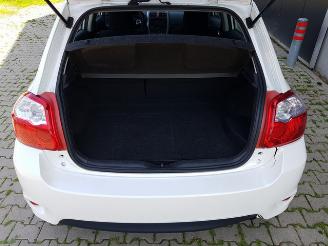 Toyota Auris 1.8 Full Hybrid Executive Business picture 20