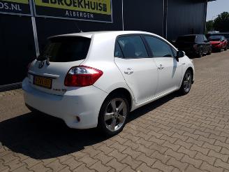 Toyota Auris 1.8 Full Hybrid Executive Business picture 8