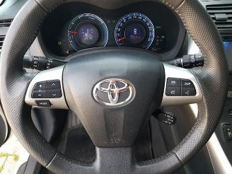 Toyota Auris 1.8 Full Hybrid Executive Business picture 18