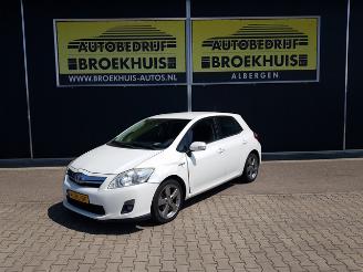 škoda osobní automobily Toyota Auris 1.8 Full Hybrid Executive Business 2012/1