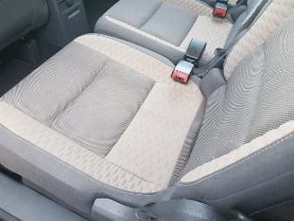 Volkswagen Touran 1.4 TSI Cross Motorschade picture 17
