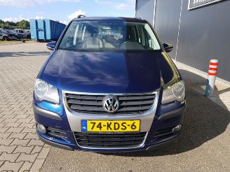 Volkswagen Touran 1.4 TSI Cross Motorschade picture 3