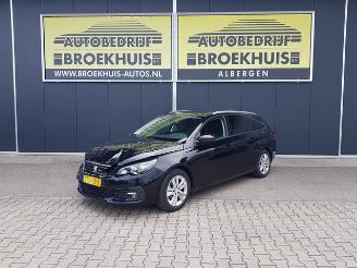 skadebil auto Peugeot 308 SW 1.2 PureTech Blue Lease Executive 2018/7