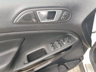 Ford EcoSport 1.0 EcoBoost Titanium picture 27